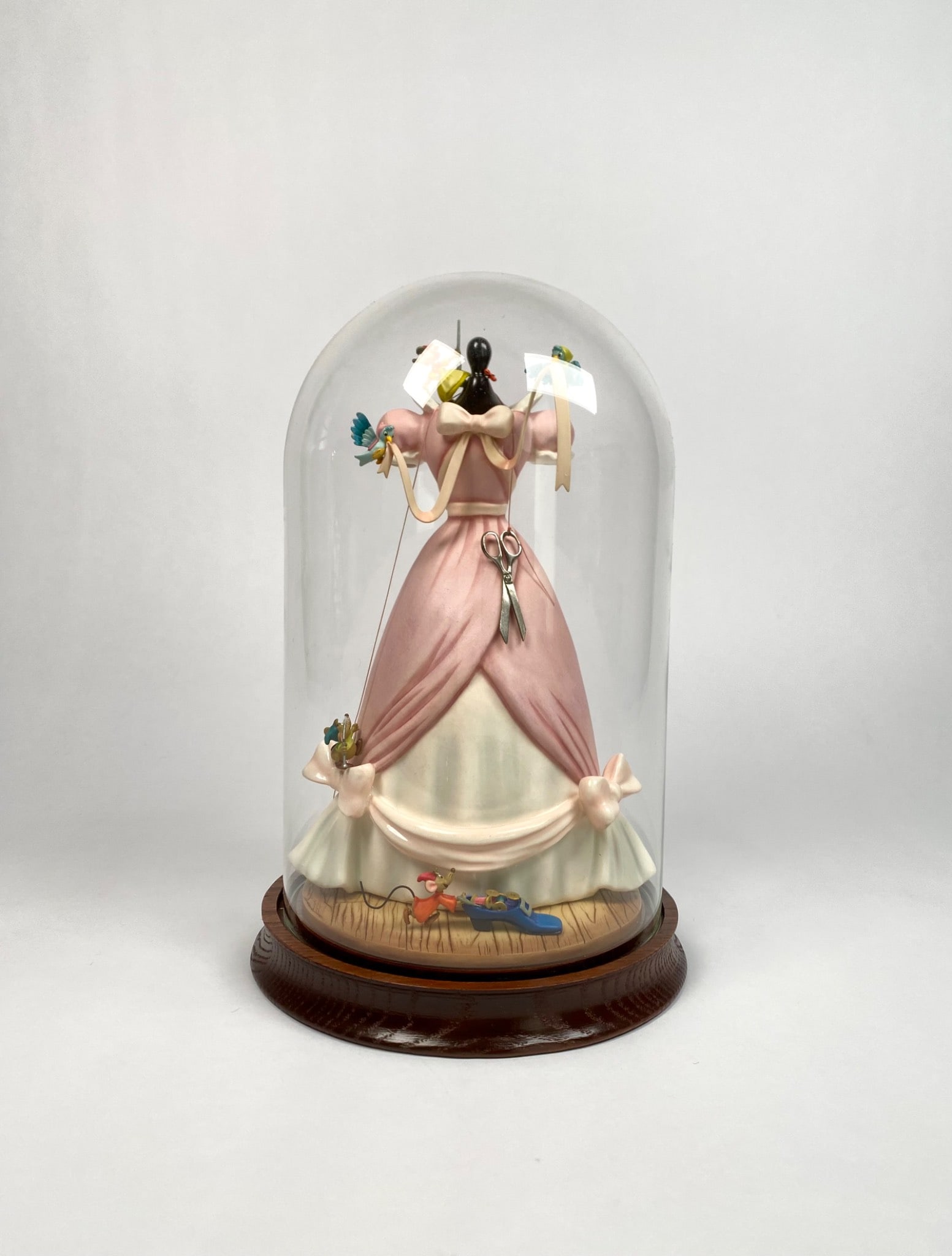 Disney Classics Collection Cinderella Figurine (Original Box) (1 of 12)