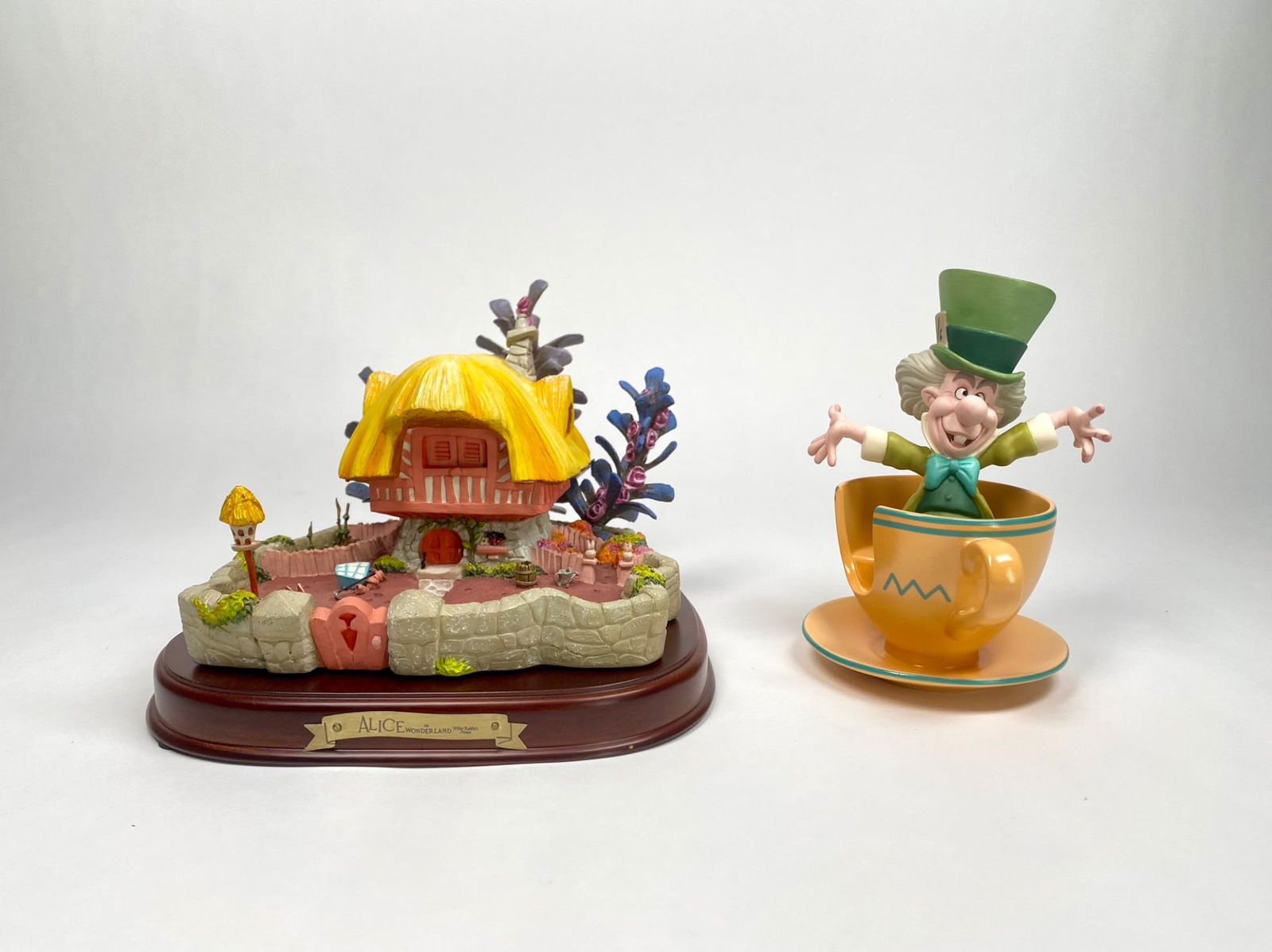 Disney Classics Collection Alice in Wonderland Set (COA)  (1 of 12)