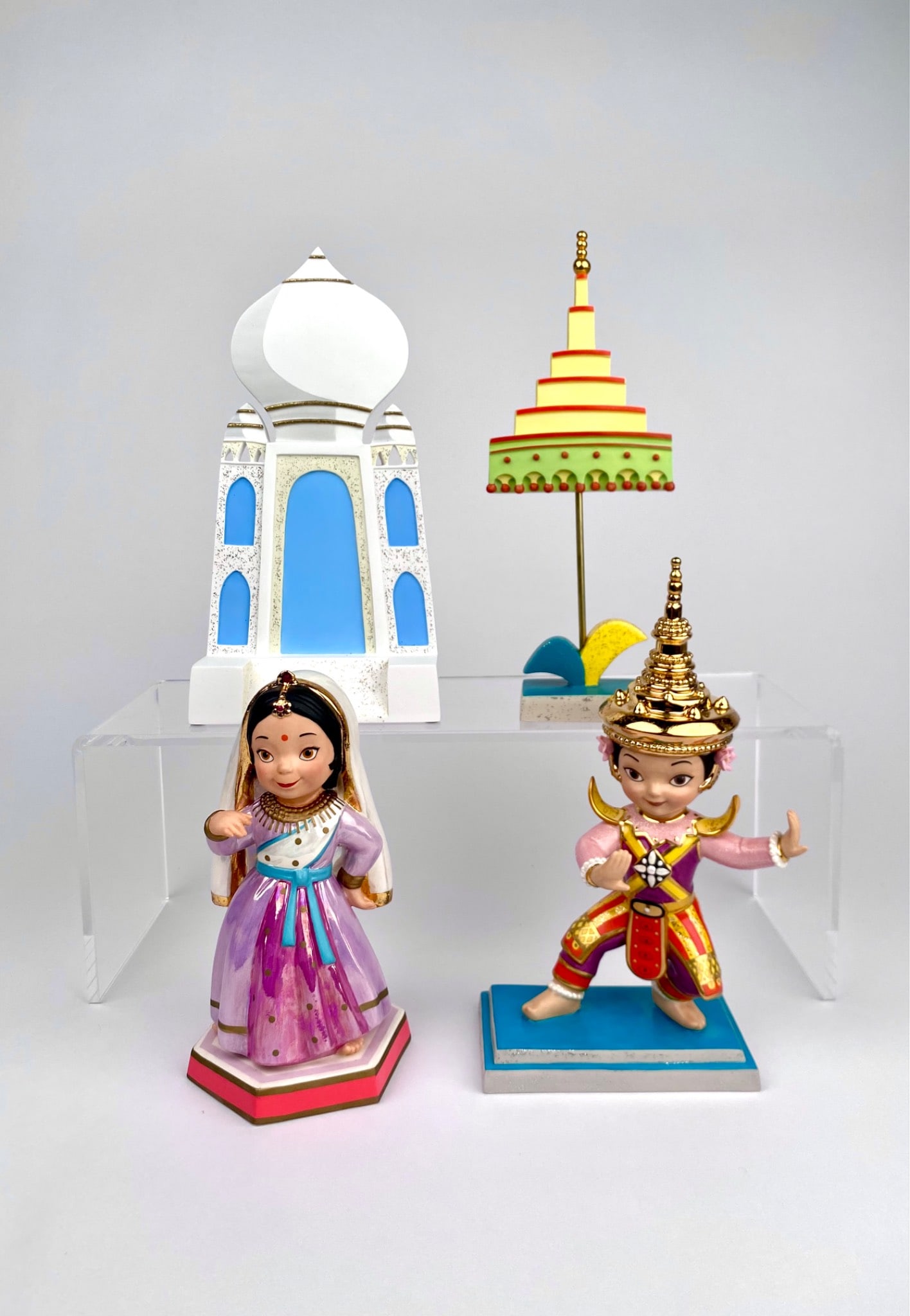 Disney Classic Collections Its a Small World (COAs Original Boxes) (1 of 12)