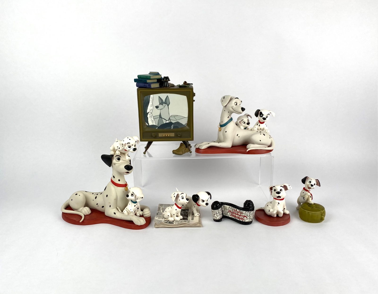 Disney Classic Colloection 101 Dalmatians (Original Box COA) (1 of 12)