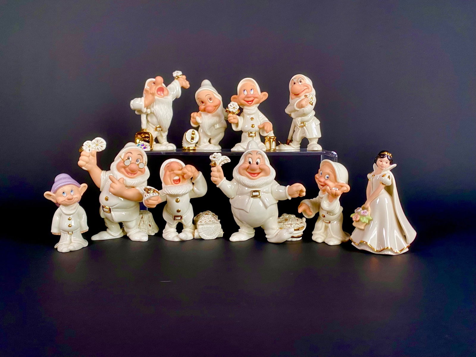 Lenox Snow White and the Seven Dwarfs Disney Showcase Collection (1 of 12)