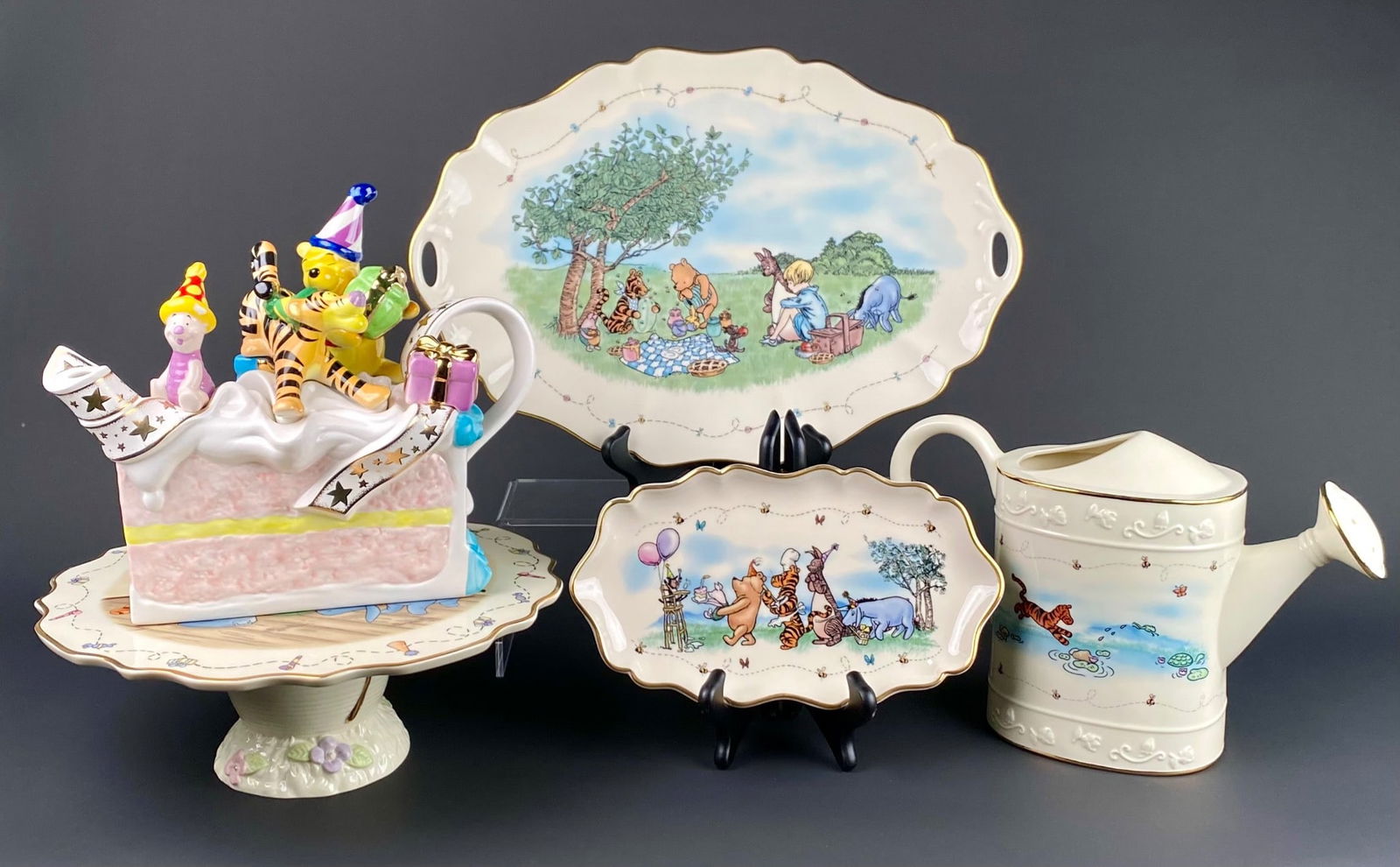 Lenox Disney Winnie the Pooh Serving Set with Teapot (1 of 12)