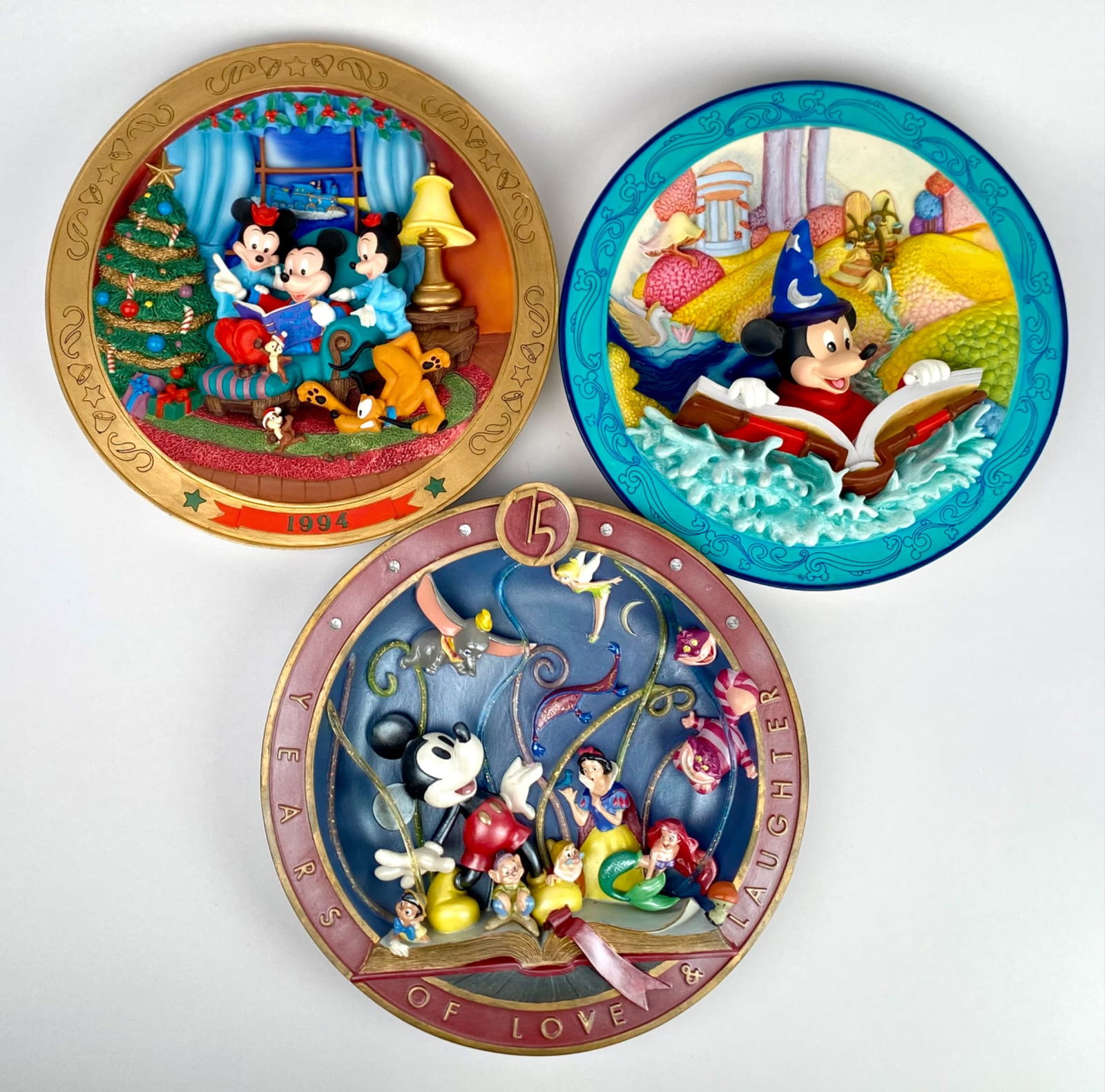 Set of 3 Disney Mickey and Friends 3D Collector Plates? (1 of 12)