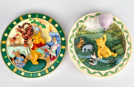 Set of 2 Classic Pooh Decorated Collector Plates