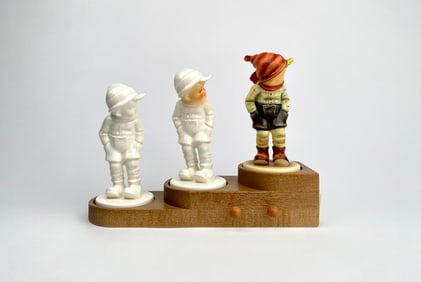 M.I. Hummel Arbeitsmuster Series Figurines (March Winds)