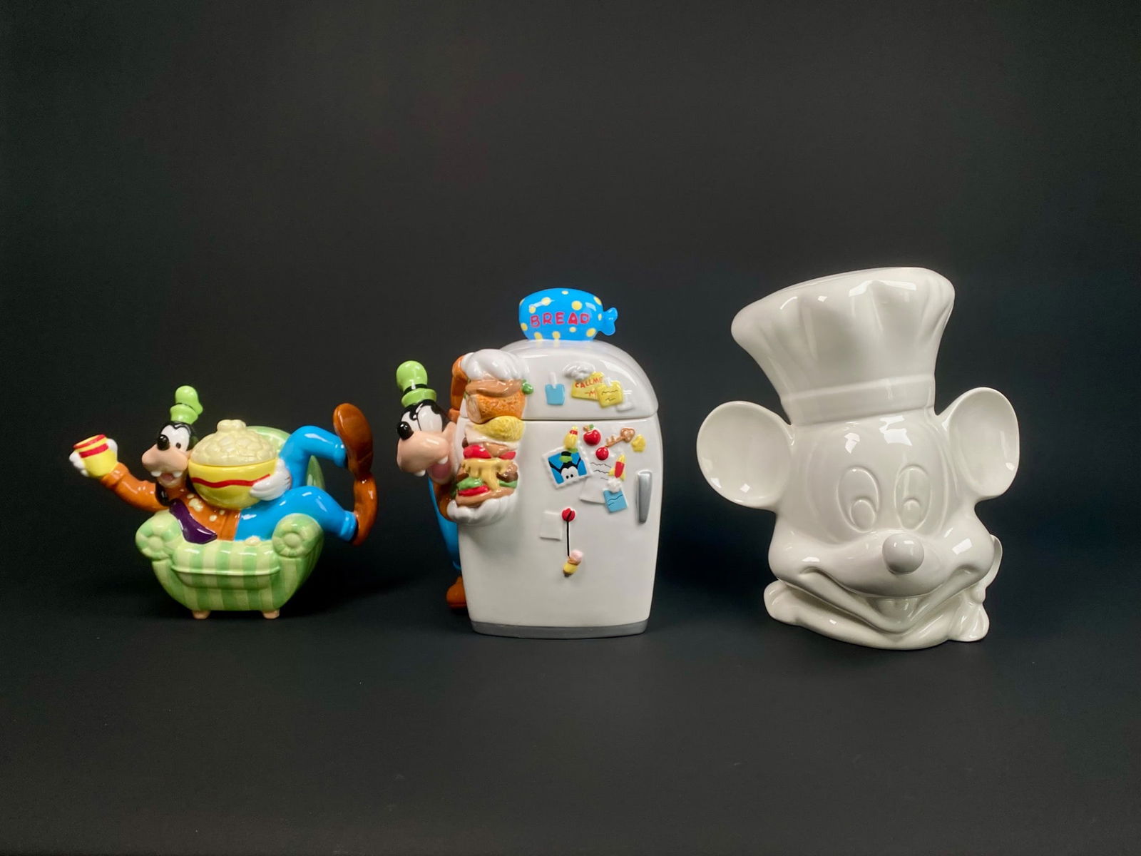 Set of Three Disney Ceramic Cookie Jars and Teapot (1 of 12)