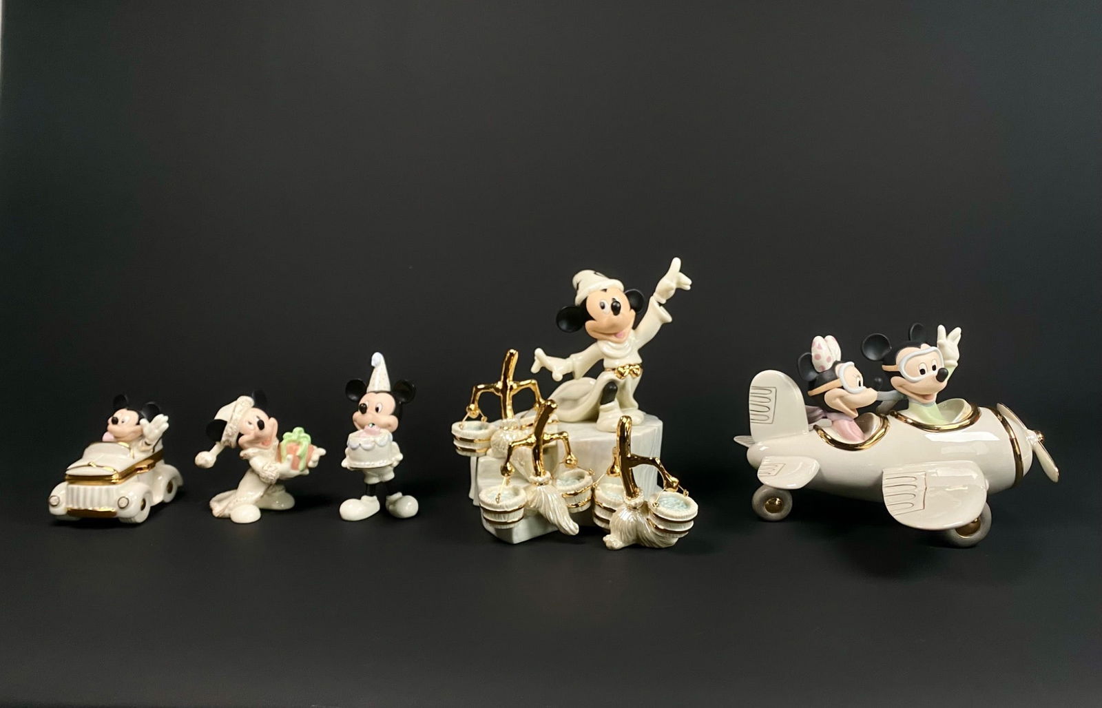 Set of Disney Lenox Porcelain Figurines? (1 of 12)