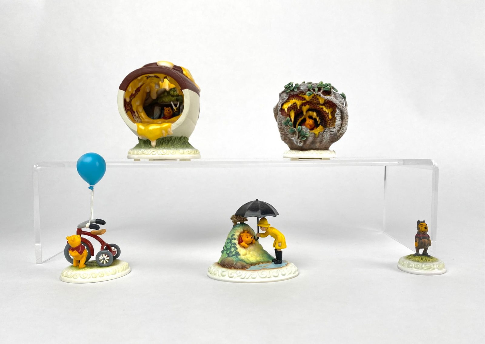 Disney Showcase Christopher Robin and Winnie the Pooh Olszewski (1 of 12)