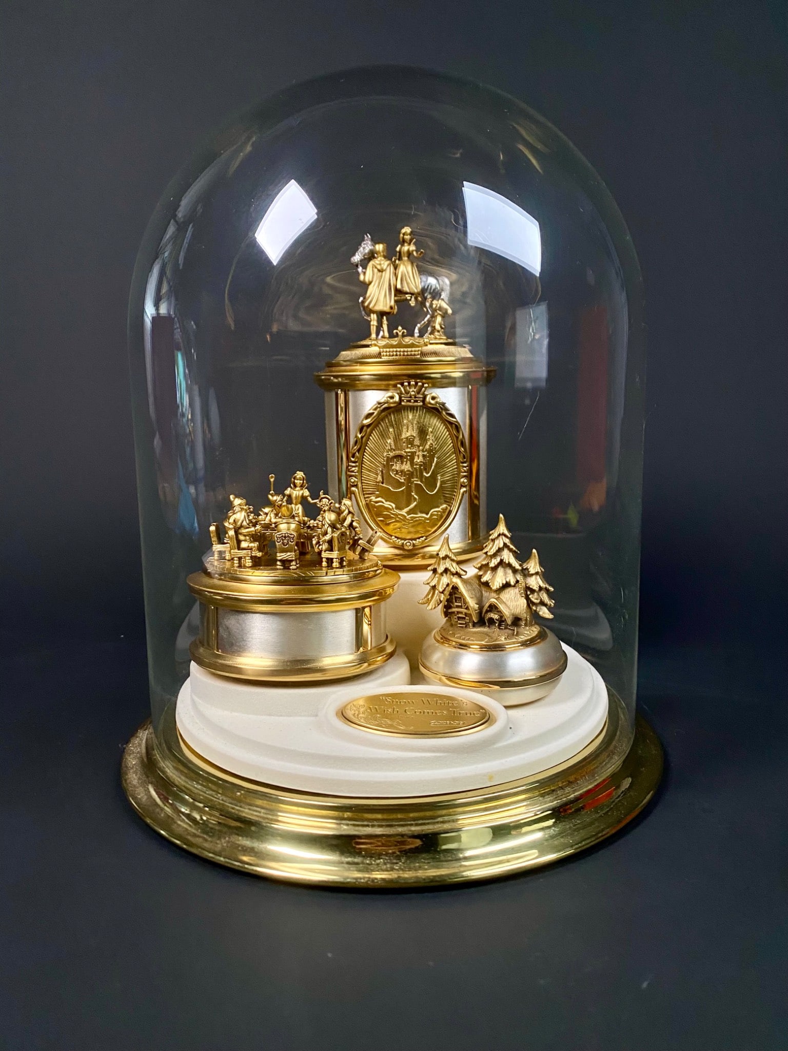 Disney Showcase Collection Snow White's Wish Comes True Limited Edition by Olszewski (1 of 12)