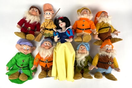 Snow White and Seven Dwarfs Porcelain Figurine Doll Set
