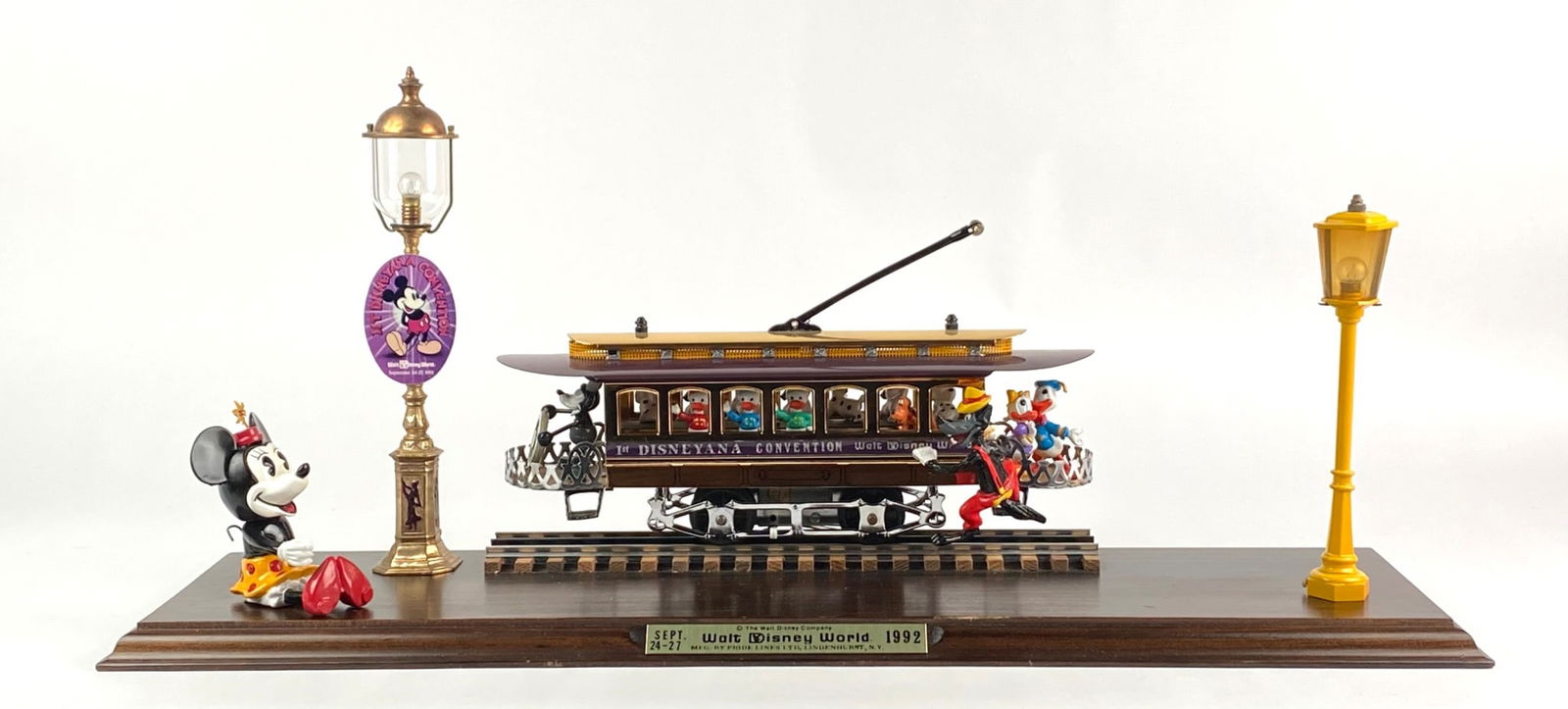 Disney 1992 Disneyland Convention Display Trolley by Pride Lines (1 of 10)
