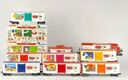 Lionel Walt Disney Mickey Mouse Express Train Set with 11 Pieces