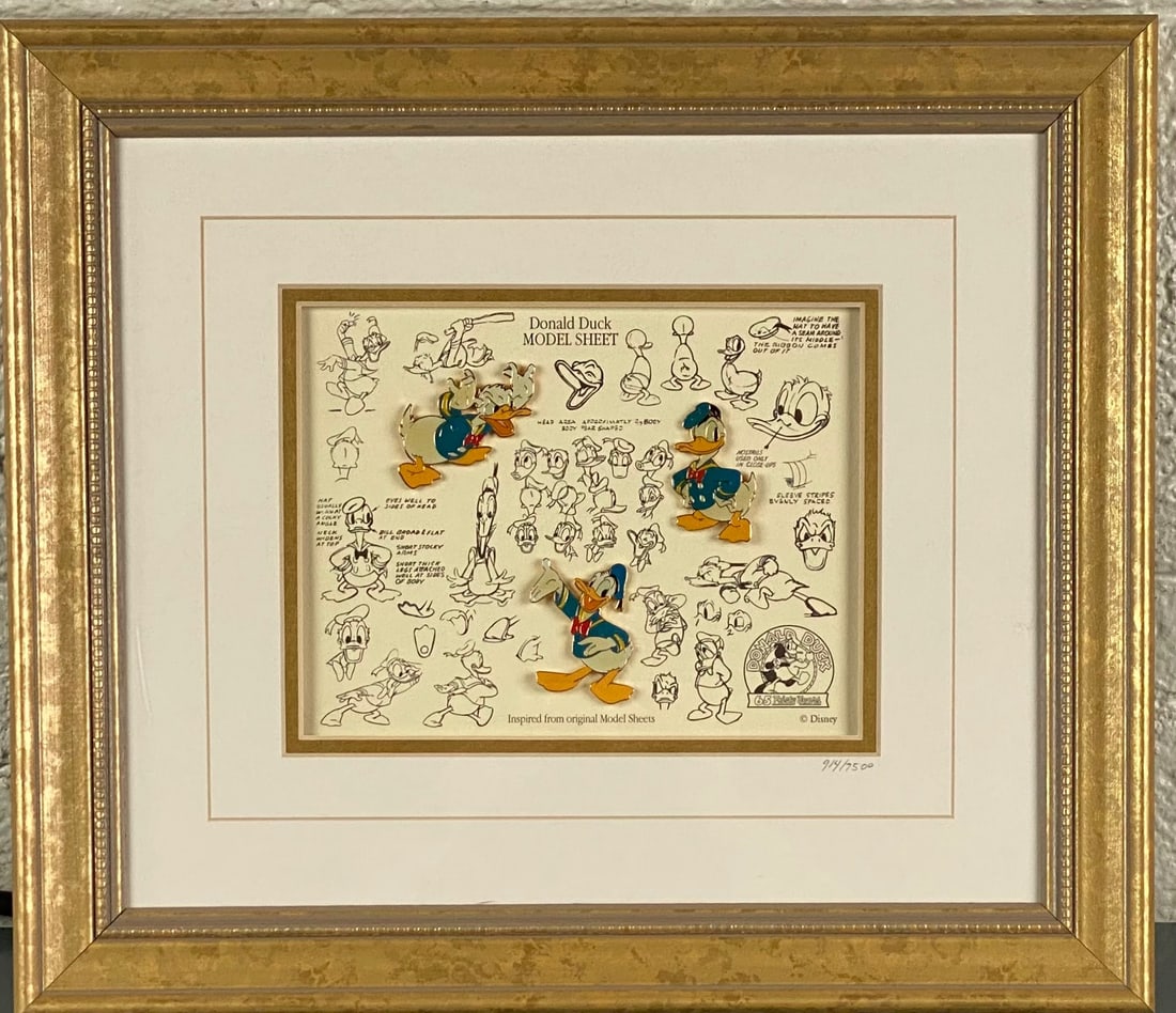 Donald Duck Limited Edition Pin Set Framed Display (COA) (1 of 9)