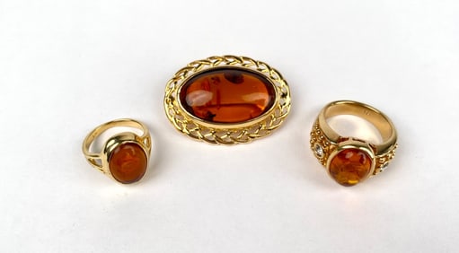 Baltic Amber and Gold Tone Jewelry Set