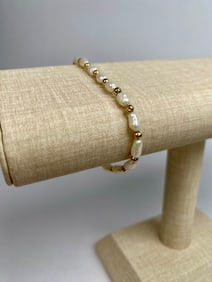 14K Yellow Gold and Freshwater Pearl Bracelet