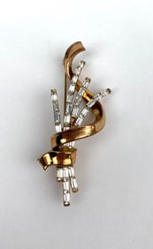 Vintage Trifari Rhinestone Brooch