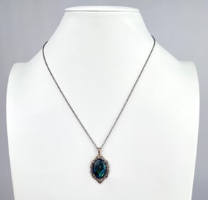 KBN Sterling Silver and Abalone Shell Pendant Necklace