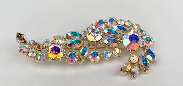 Vintage Aurora Borealis Rhinestone Brooch