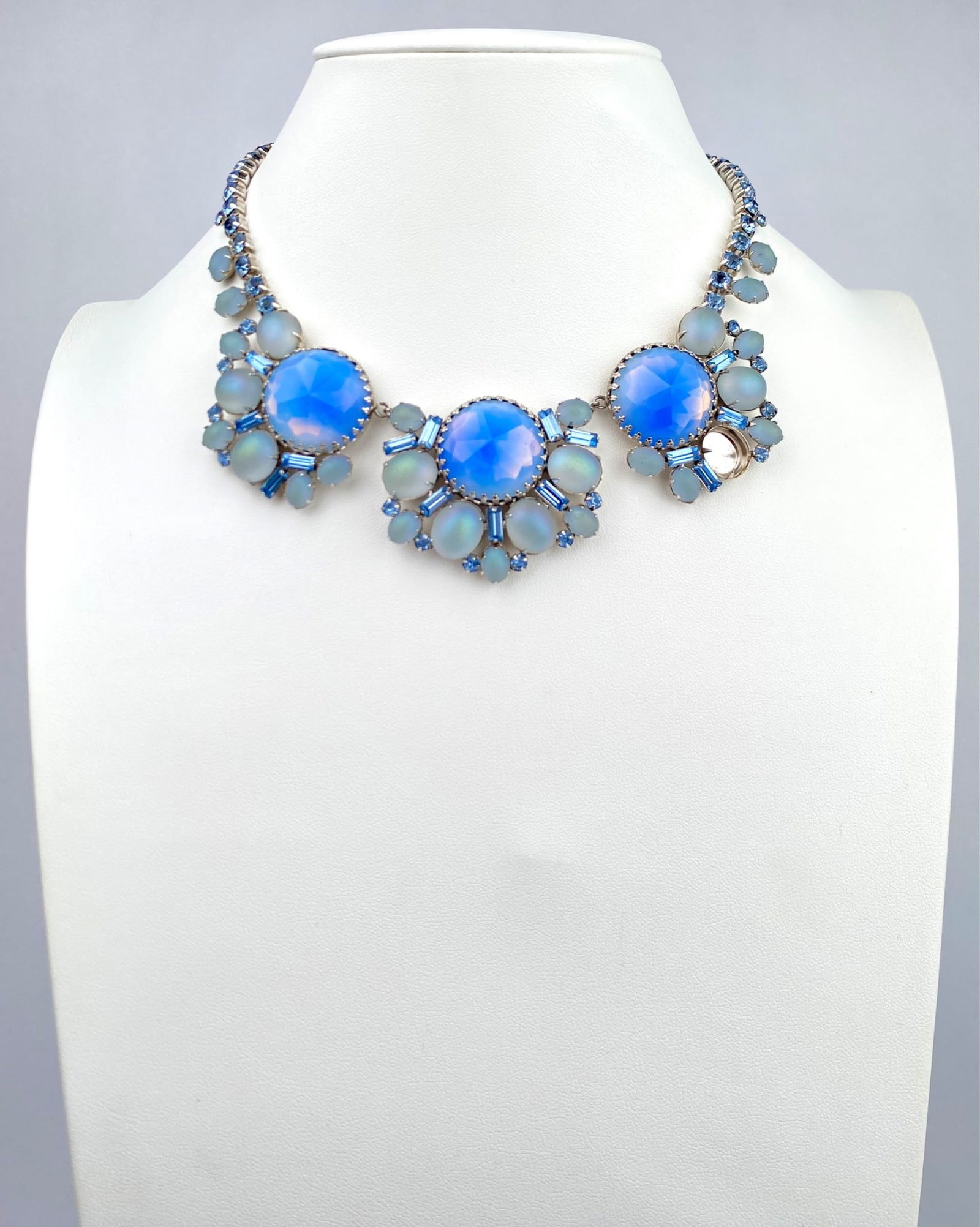 Signed Vintage Hattie Carnegie Blue Opalescent Glass Bib Necklace (1 of 12)
