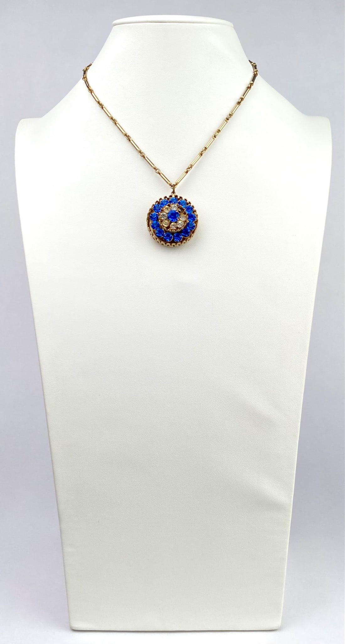 Signed Vintage Coro Spinner Pendant Necklace (1 of 10)