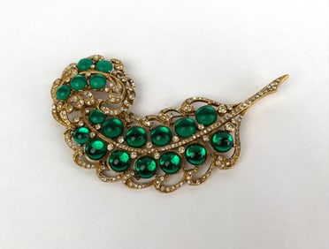 Mid Century Gold Tone Leaf Brooch