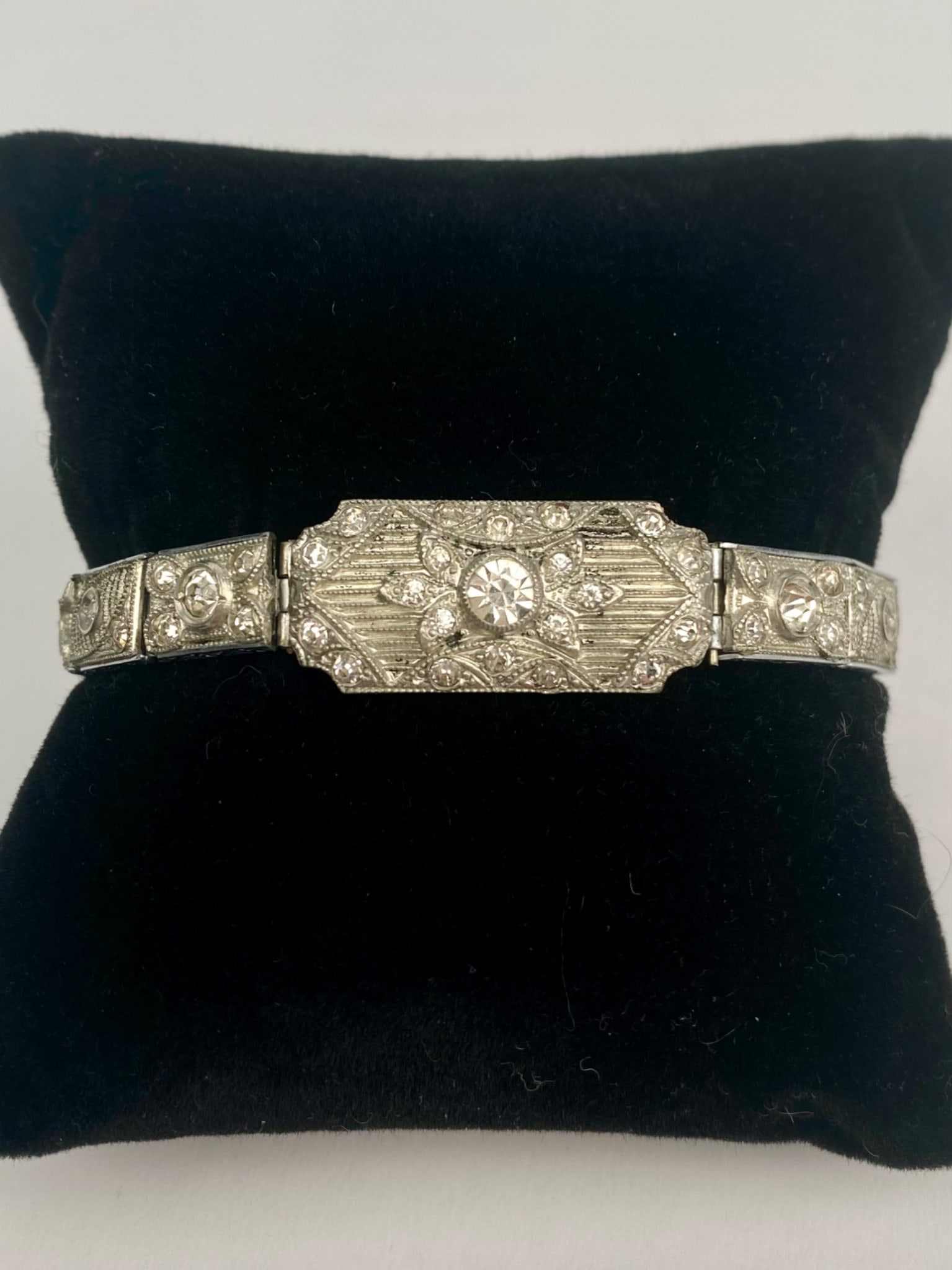 Art Deco Nov E Line Silver Tone Bracelet (1 of 10)