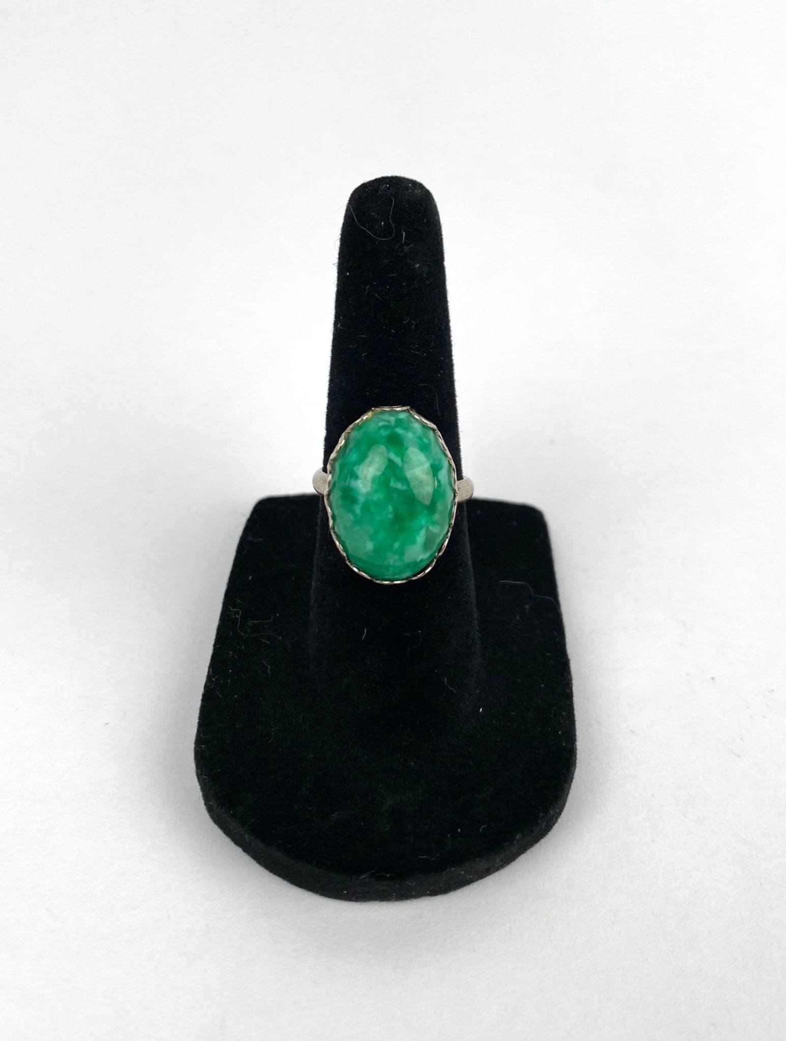 Jadeite and Sterling Silver Ring (1 of 6)