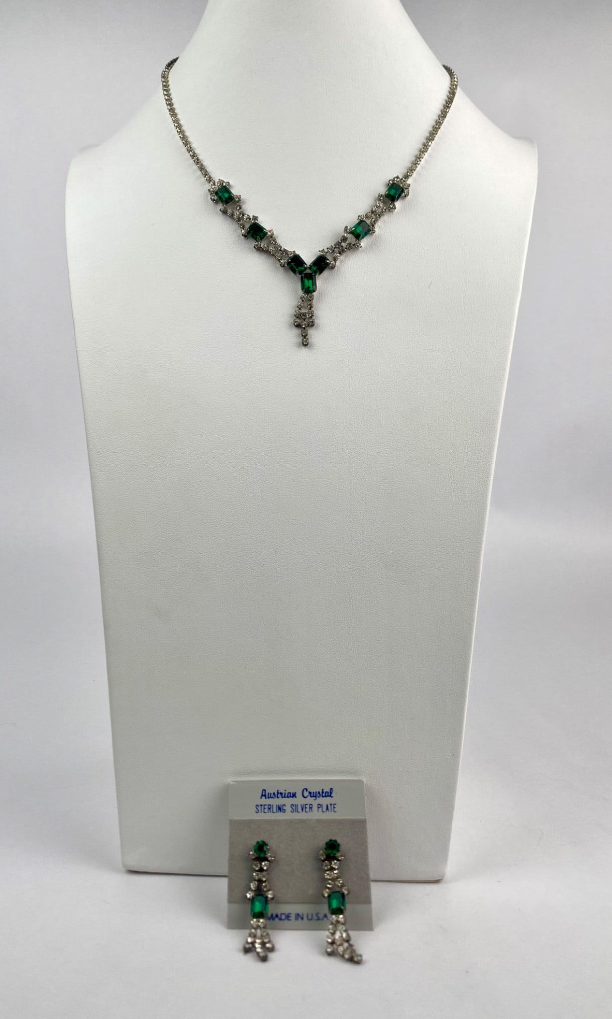 Silver Plated Austrian Crystal Necklace and Earrings Set (1 of 10)