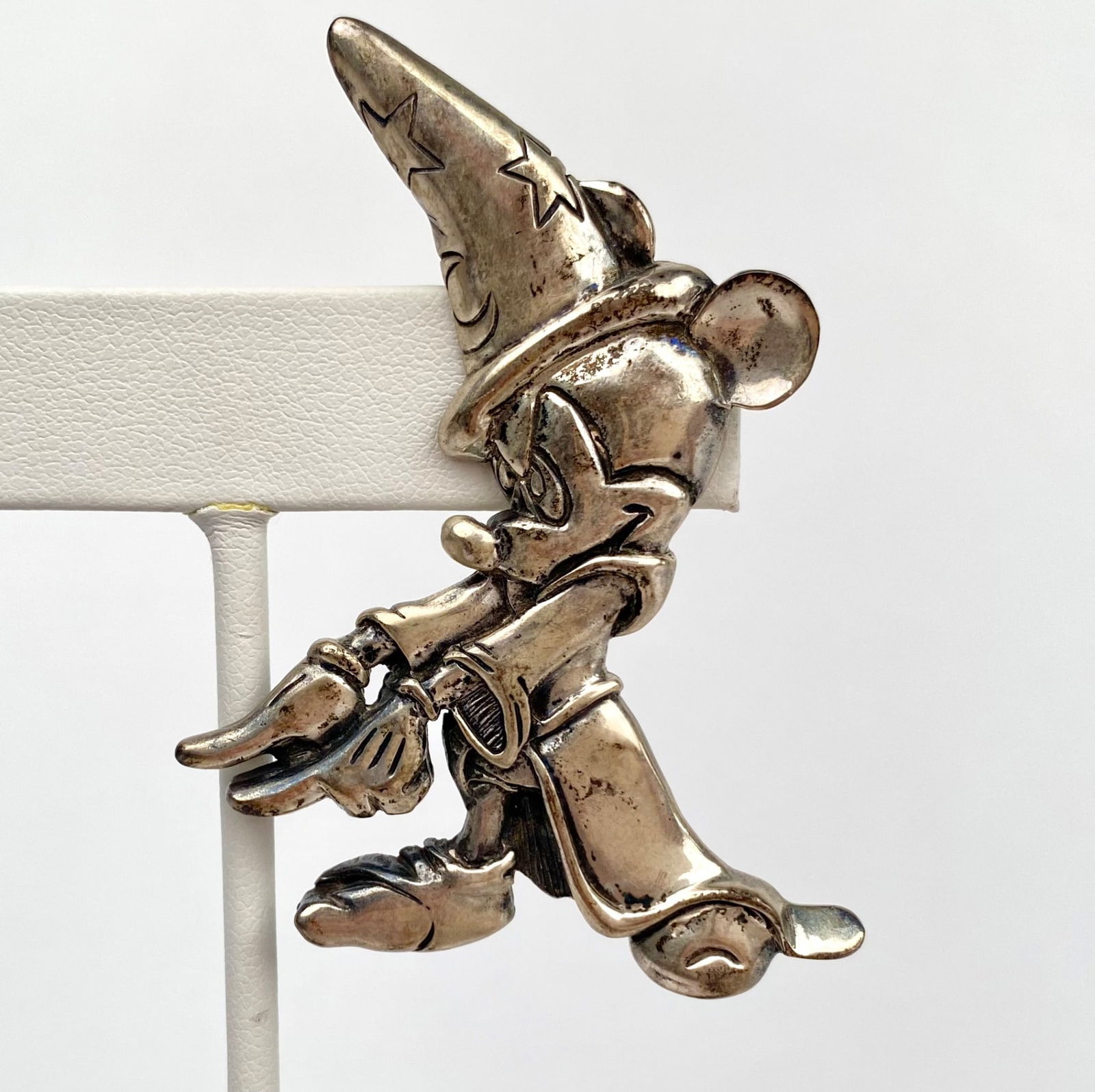 Disney Dimensions Sorcerers Apprentice Sterling Silver Pin (1 of 7)