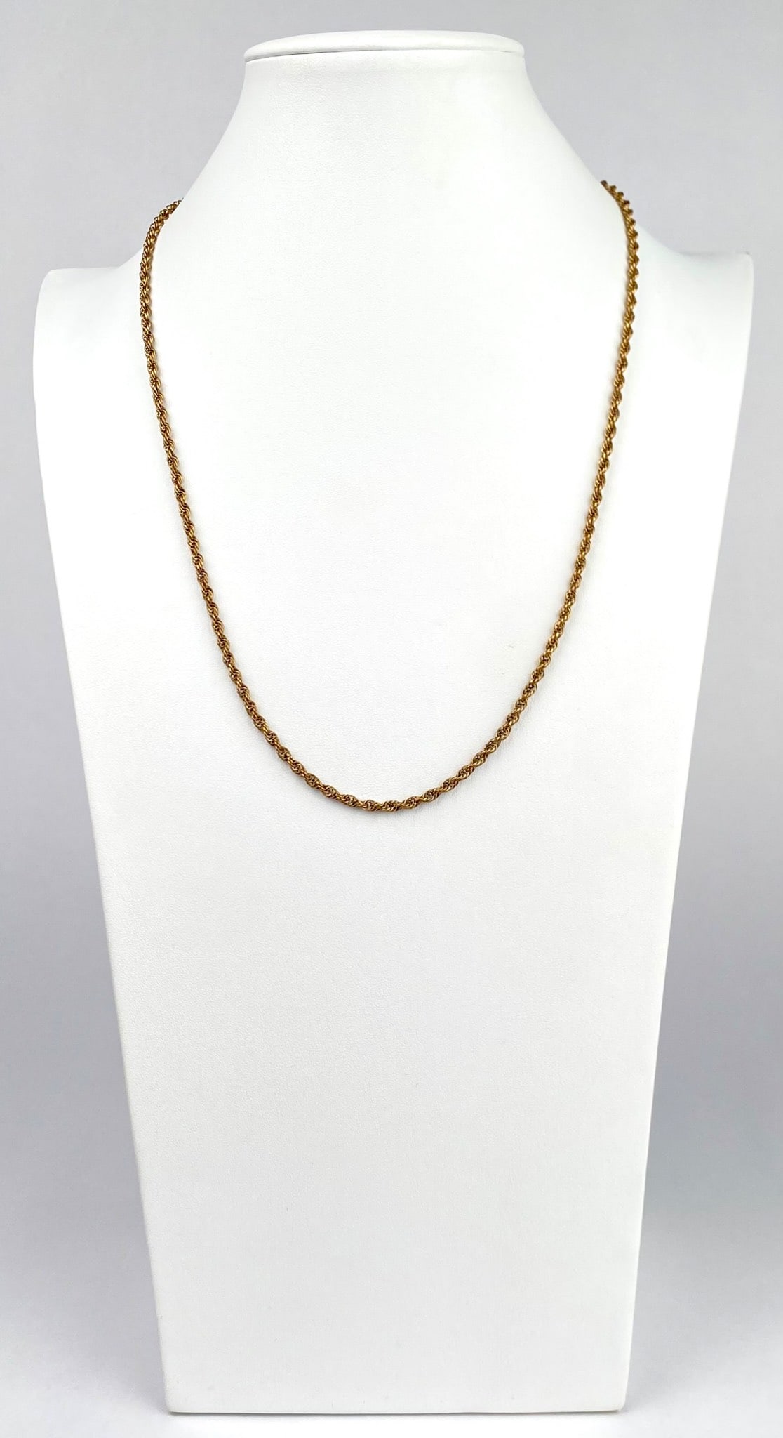 Vintage 1/20 12K Gold Filled Rope Chain Necklace: Vintage rope chain necklace marked 1/20 12K. Crafted in a twisted rope design, the chain is gold filled. A spring clasp provides secure closer. Necklace is in good condition. Please see photos for add