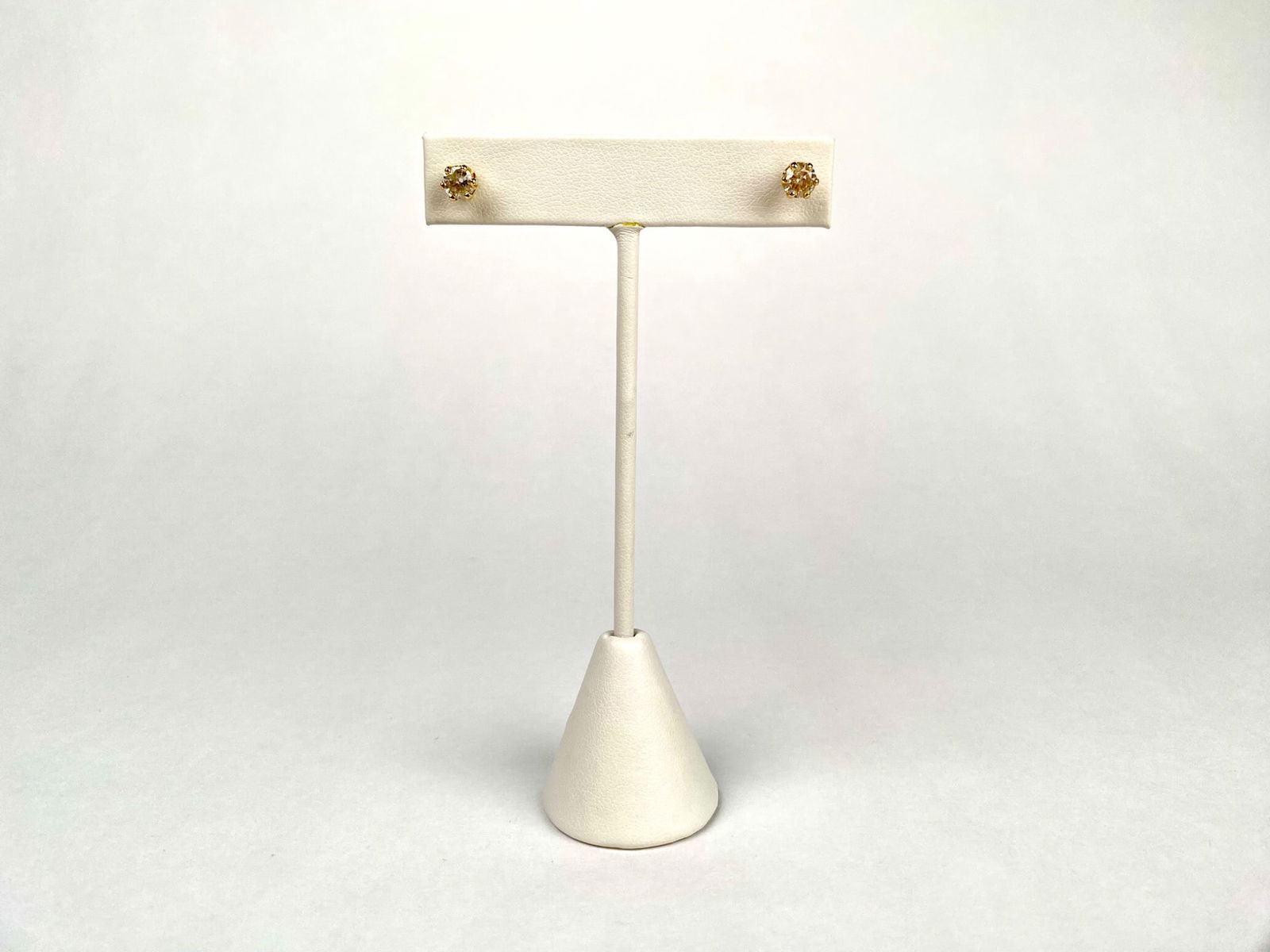 Vintage 14K Gold Diamond Stud Earrings (1 of 7)