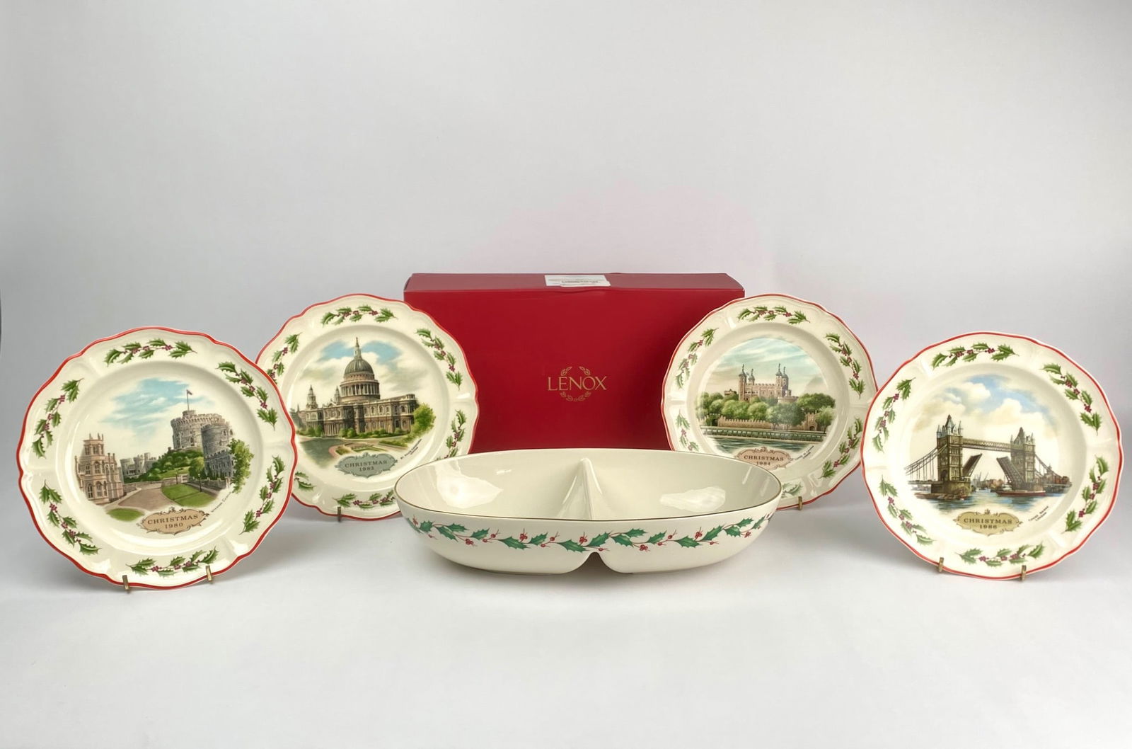 Set of Four Wedgewood Queen's Ware Christmas Plates with Lenox Holiday Divided Dish (1 of 12)