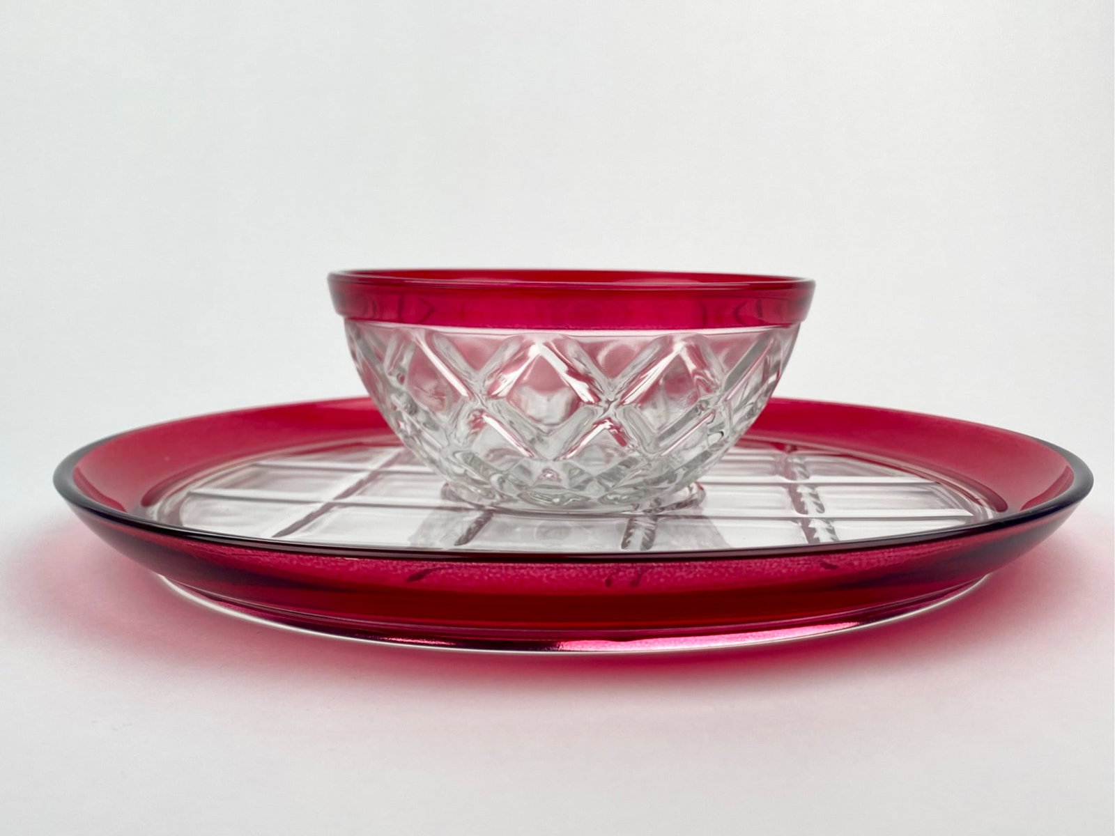 Cranberry Flash Diamond Cut Glass Serving Set, 2 Pieces (1 of 12)