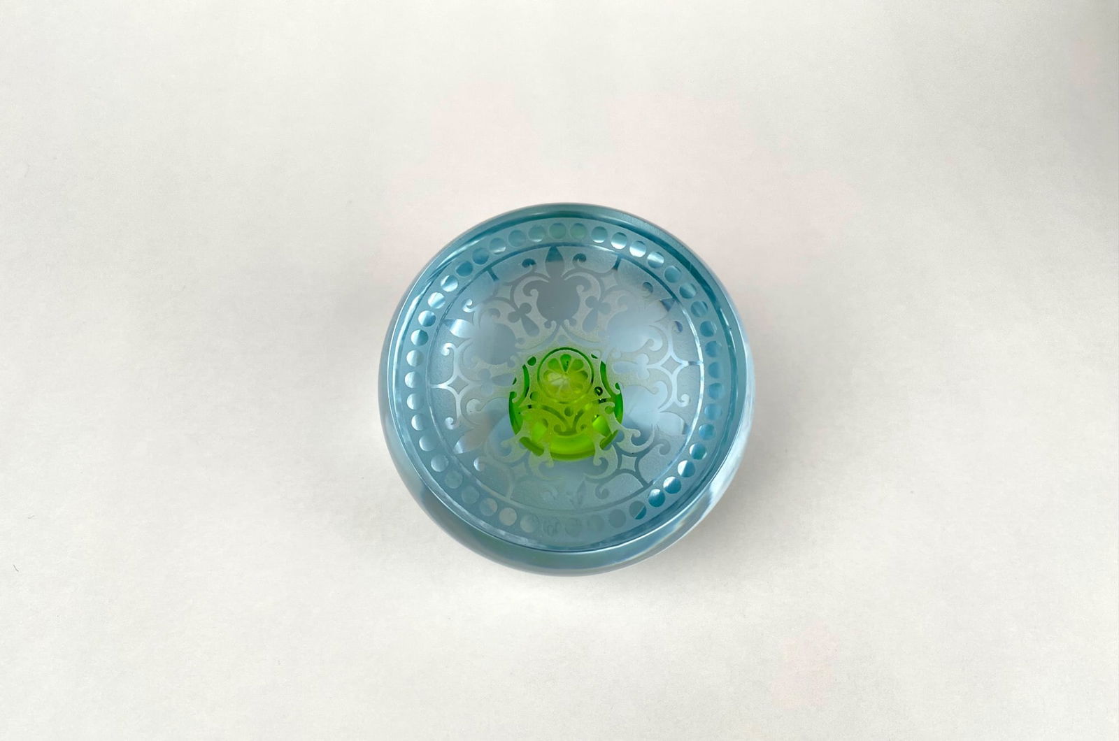 Signed 1994 Glass Art Paperweight Sculpture (1 of 11)