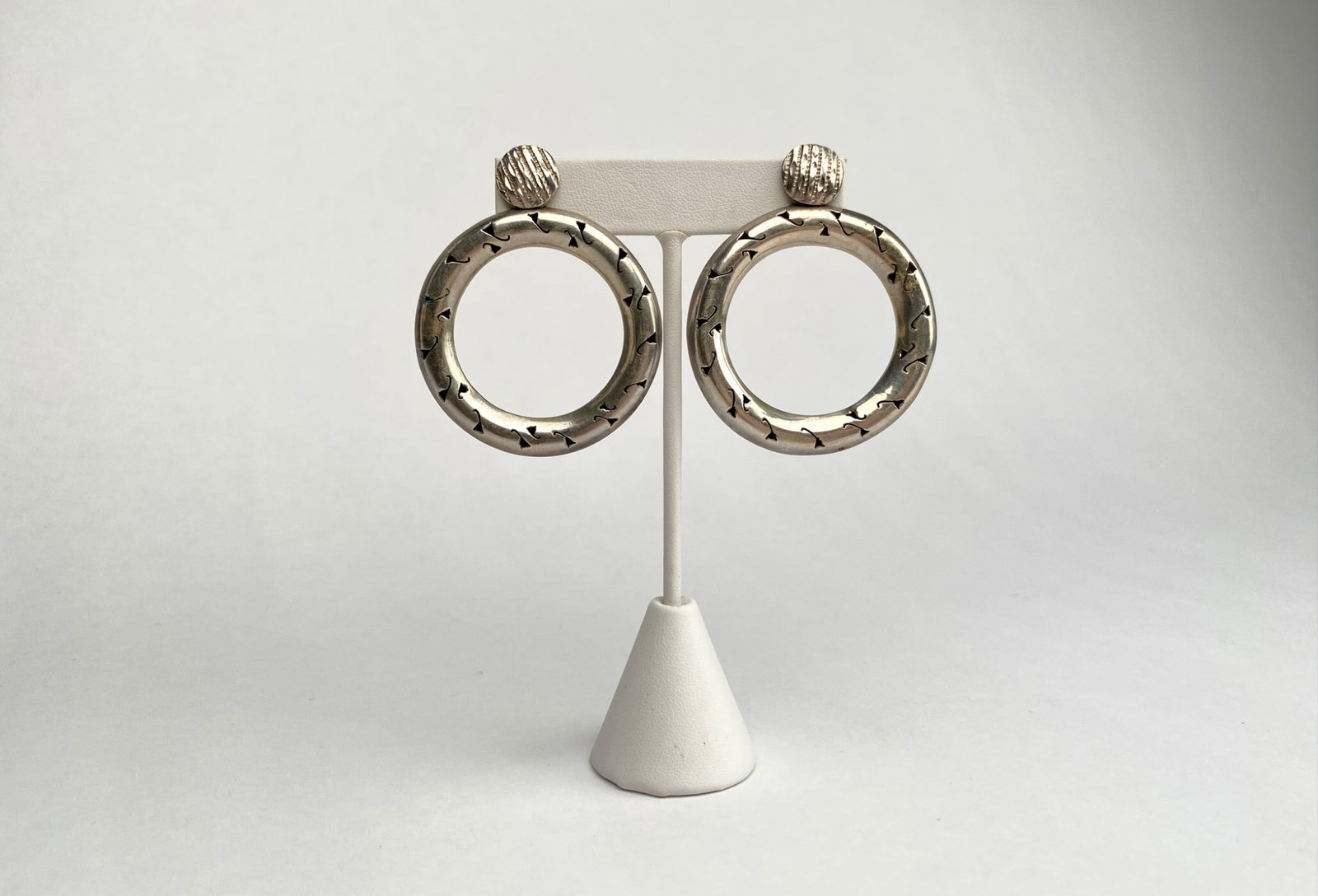 Sterling Silver Hoop Earrings with Engraved Details (1 of 6)