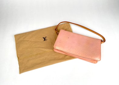 Louis Vuitton Vernis Leather Pochette in Rose Pink with Dust Bag