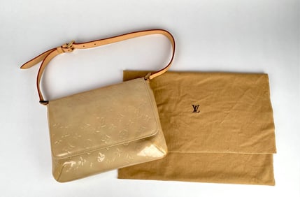 Louis Vuitton Monogram Vernis Leather Shoulder Bag with Dust Cover