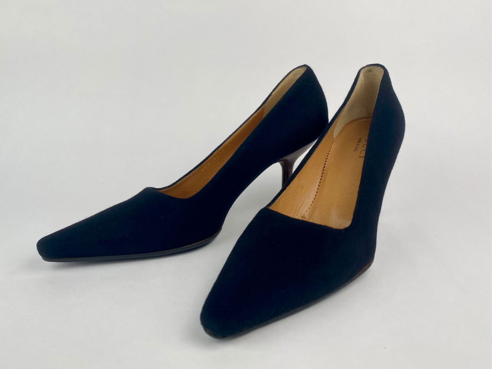 Gucci Black Wool Pointed Toe Pumps with Wood Stiletto Heel (Size 10) (1 of 12)