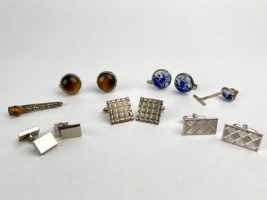 Set of Mens Cufflinks and Tie Accessories