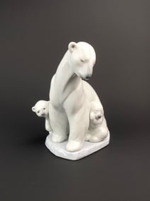 LladroPorcelain Artic Family Polar Bear Figurine (Model 6745)