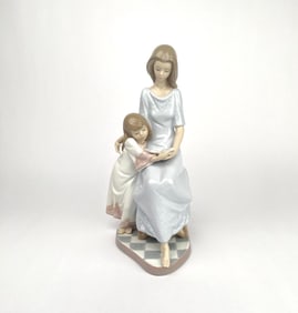 Lladro Bedtime Story Figurine