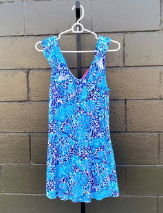 Lilly Pulitzer Blue Swirl Print Romper Dress (Size XS): Lily Pulitzer blue and white sleeveless romper dress featuring a vibrant floral swirl pattern. Made of 96% rayon and 4% spandex for a soft and slightly stretchy fit. Includes a low scoop neckline and