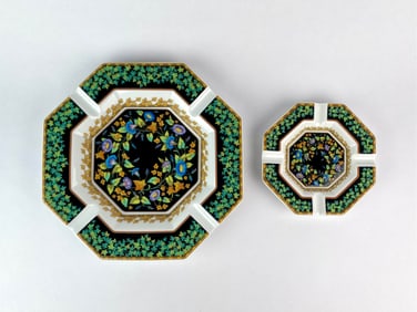 Pair of Versace for Rosenthal Gold Ivy Porcelain Ashtrays, Large and Small