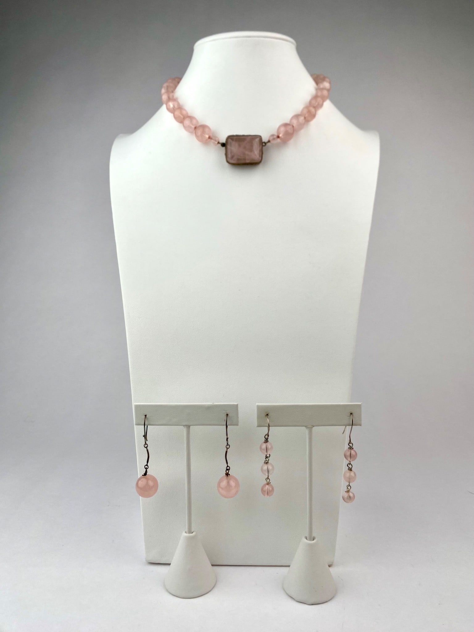 Vintage Sterling and Rose Quartz Jewelry Set with Orante Box Clasp (1 of 12)