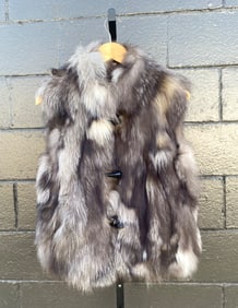 Miller Toggle Closure Fur Vest with Satin Lining (Size Small)