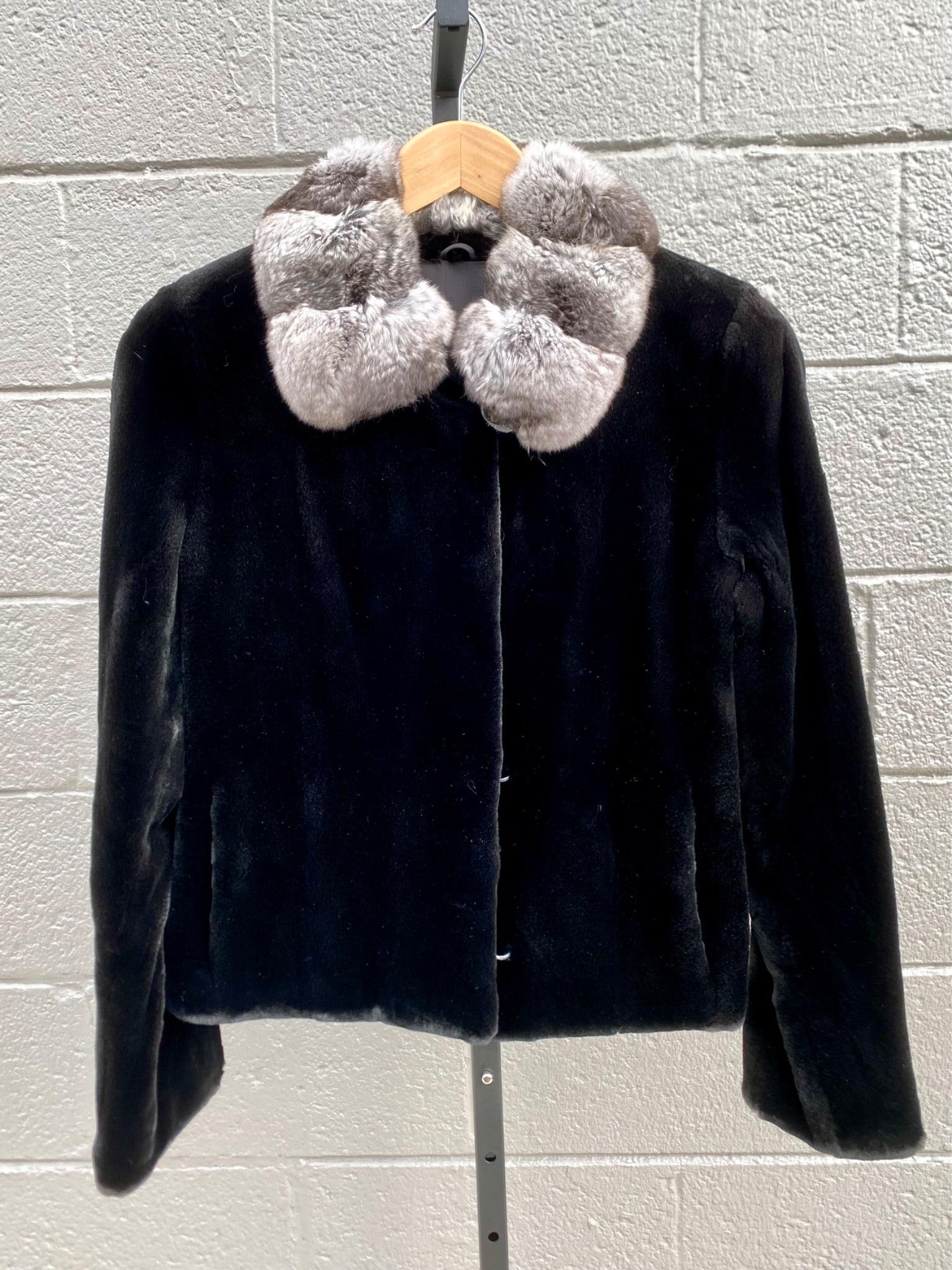 Black Fur Jacket with Gray Chinchilla Collar, Size 8 (1 of 12)