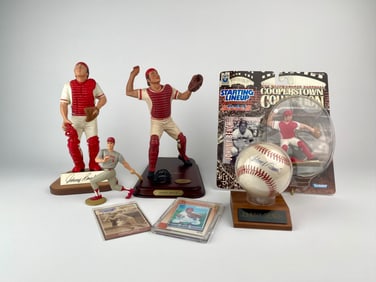 Johnny Bench Signed Baseball & Figurine Memorabilia Set