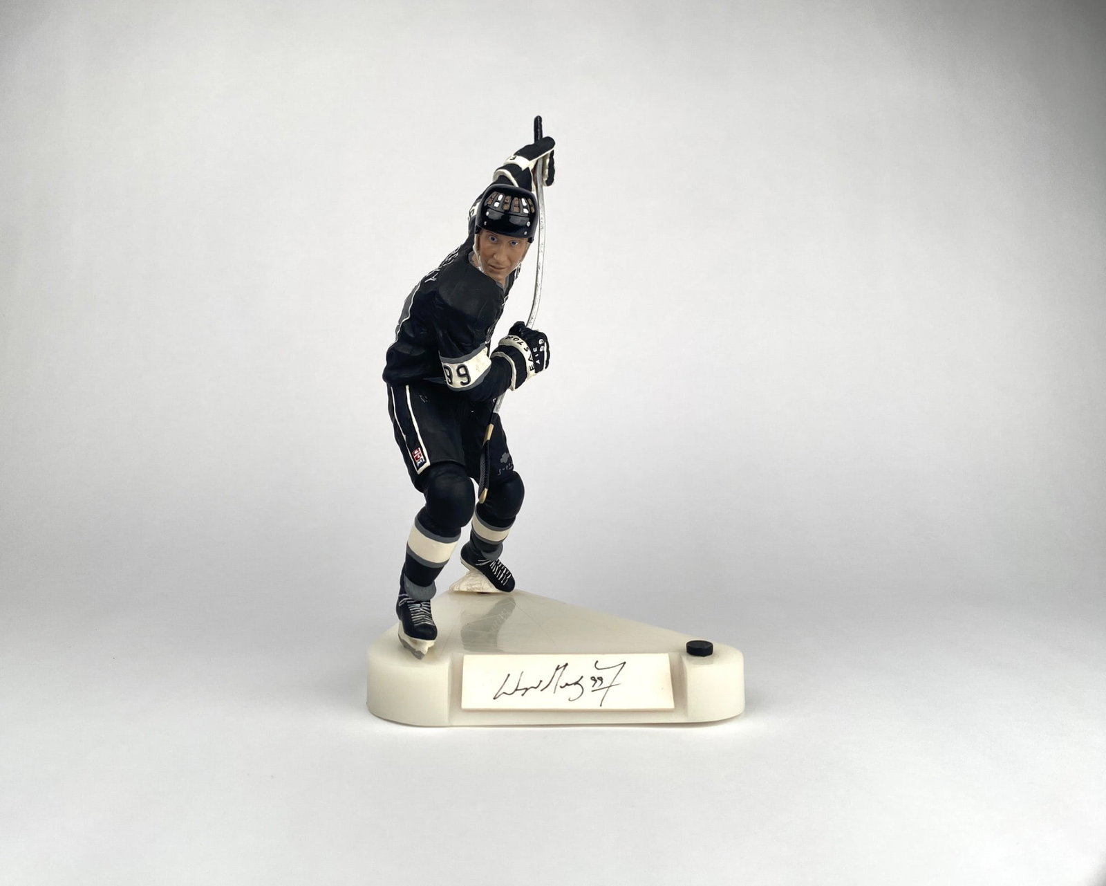 Wayne Gretzky Salvino Figurine, Signed, Limited Edition 516/950: Wayne Gretzky figurine manufactured by Salvino Inc., number 516 of a limited edition of 950. The base features an authentic Wayne Gretzky autograph and a certification plaque. Made in the USA and date