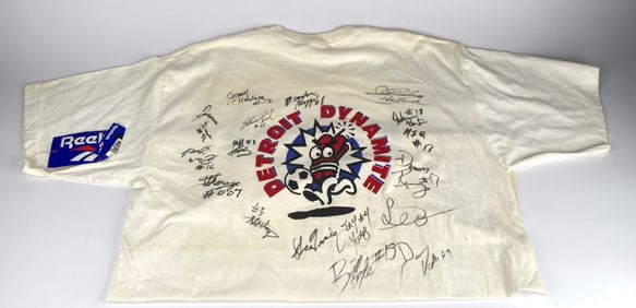 Detroit Dynamite Signed Reebok Mens XL T-Shirt