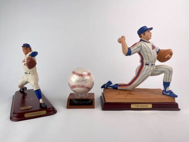 Tom Seaver Signed Ball and Figurines Set